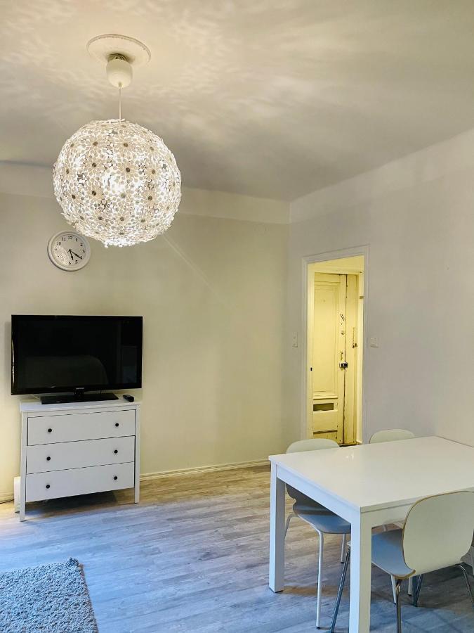 Upea Yksioe Aivan Helsingin Keskustasta Apartment เฮลซิงกิ ภายนอก รูปภาพ