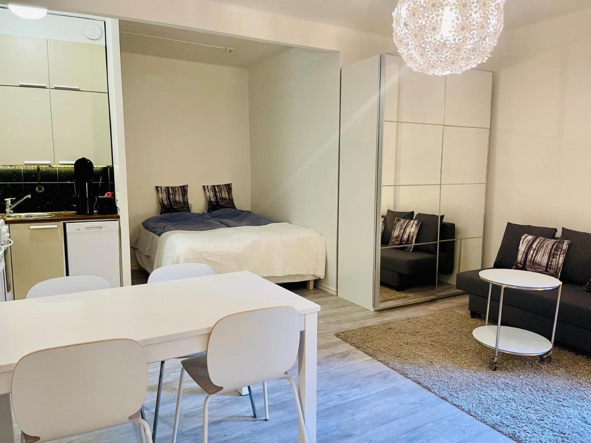 Upea Yksioe Aivan Helsingin Keskustasta Apartment เฮลซิงกิ ภายนอก รูปภาพ